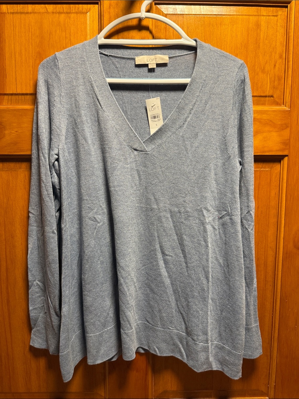 LOFT Light Blue Women's V-Neck Sweater